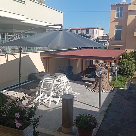 Casa Nettuno Apartment ภายนอก รูปภาพ